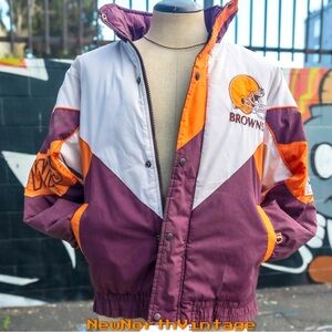 CLEVELAND BROWNS Vintage Puffer Jacket size Large | Retro Embroidery